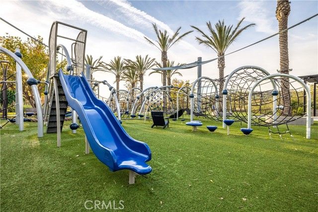 92 Interstellar, Irvine, CA 92618