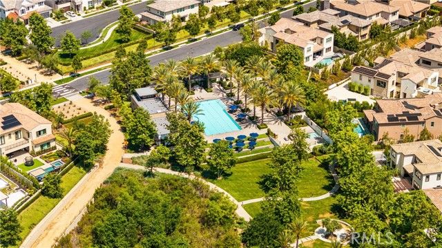 92 Interstellar, Irvine, CA 92618