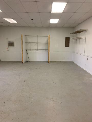 2859 Highway 59, Livingston, TX 77351