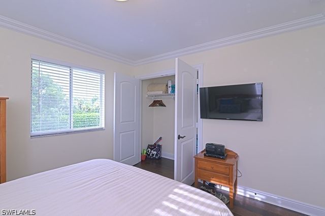 7778 Emerald CIR 204, Naples, FL 34109