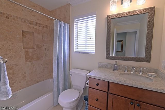 7778 Emerald CIR 204, Naples, FL 34109