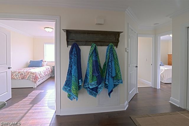 7778 Emerald CIR 204, Naples, FL 34109