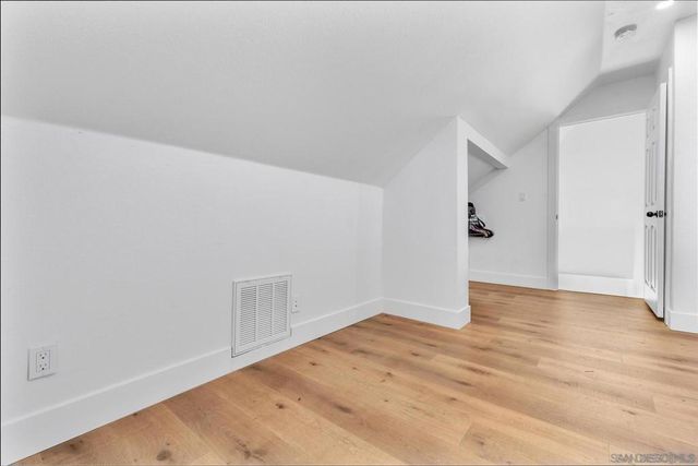 19 Evans St, San Diego, CA 92102