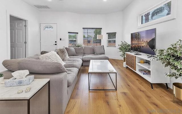 19 Evans St, San Diego, CA 92102