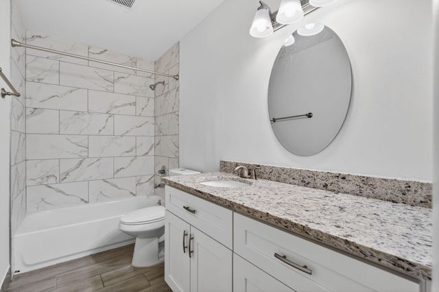 140 S Moccasin Trl Trail S, Jupiter, FL 33458
