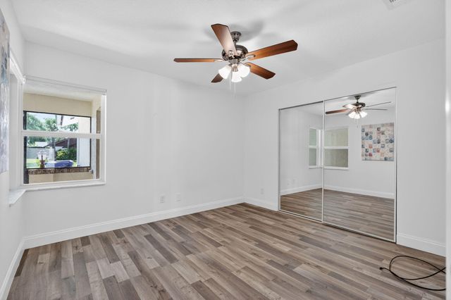 140 S Moccasin Trl Trail S, Jupiter, FL 33458