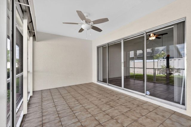 140 S Moccasin Trl Trail S, Jupiter, FL 33458