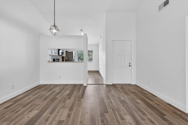 140 S Moccasin Trl Trail S, Jupiter, FL 33458