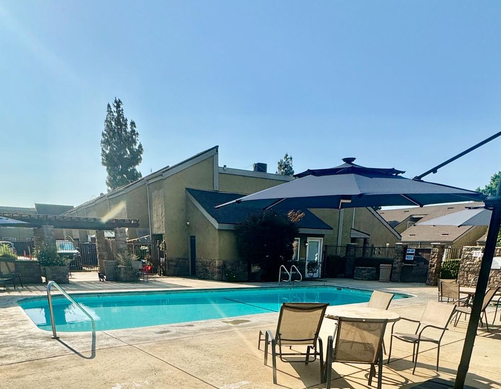 Image 17 of property listing at 7166 N Fruit Avenue # 160, Fresno, CA 93711