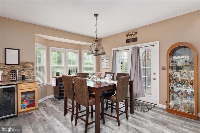 324 HOGAN DR, Martinsburg, WV 25405