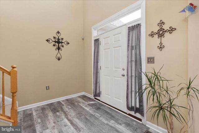 324 HOGAN DR, Martinsburg, WV 25405