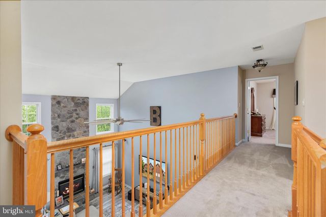 324 HOGAN DR, Martinsburg, WV 25405