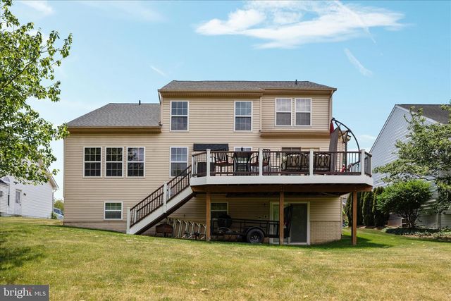324 HOGAN DR, Martinsburg, WV 25405
