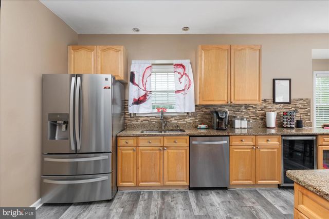 324 HOGAN DR, Martinsburg, WV 25405