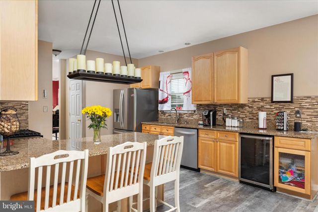 324 HOGAN DR, Martinsburg, WV 25405