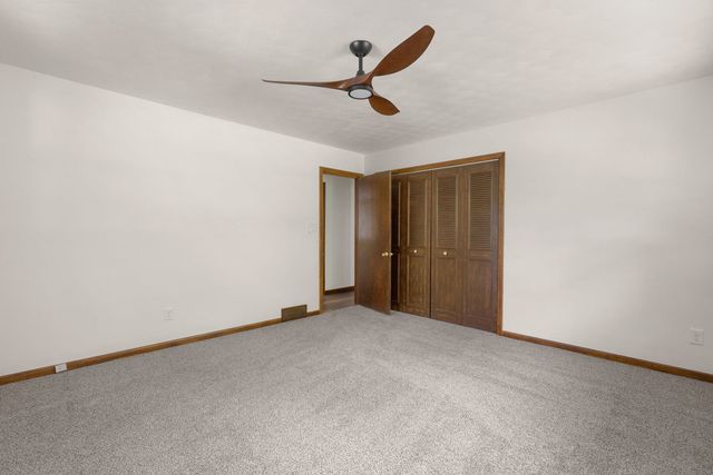 1220 54 Street Court, Moline, IL 61265