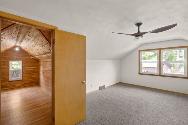 1220 54 Street Court, Moline, IL 61265