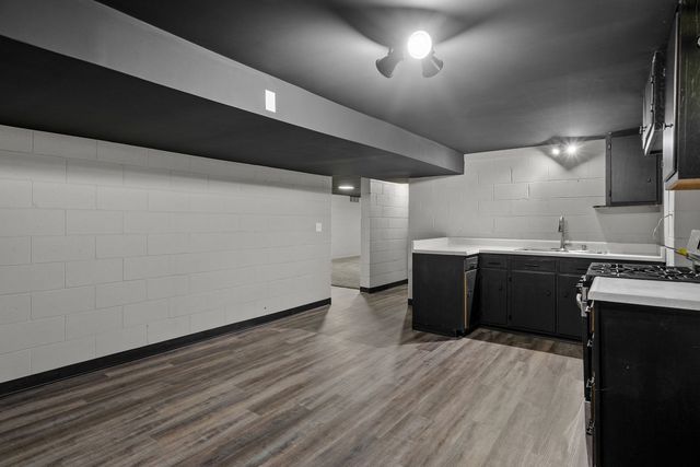 1220 54 Street Court, Moline, IL 61265