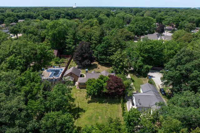 1220 54 Street Court, Moline, IL 61265
