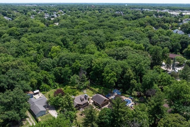 1220 54 Street Court, Moline, IL 61265