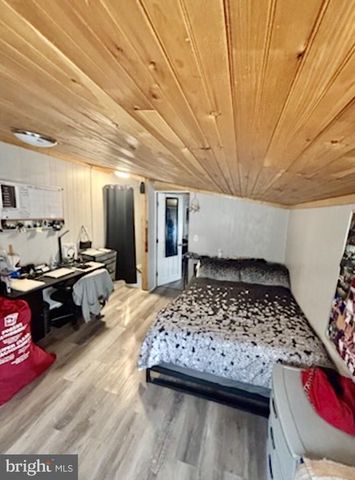 551 E SCULL ST, Lebanon, PA 17046