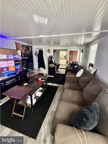 551 E SCULL ST, Lebanon, PA 17046