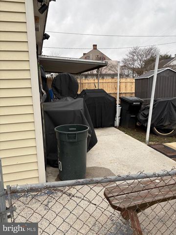 551 E SCULL ST, Lebanon, PA 17046