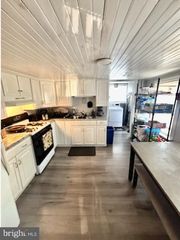 551 E SCULL ST, Lebanon, PA 17046