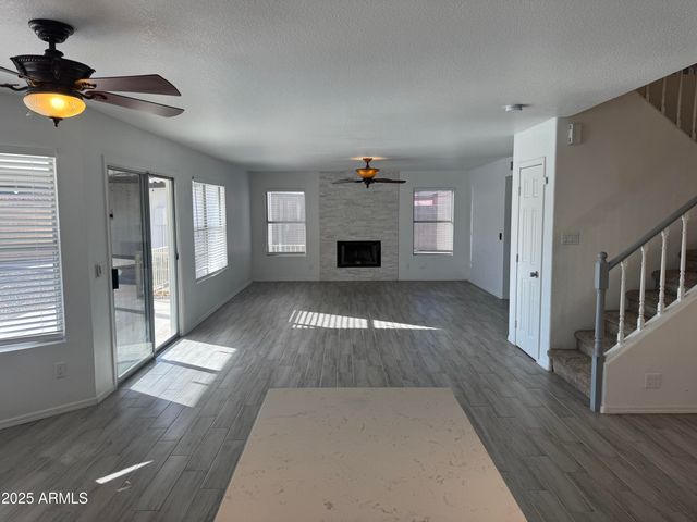 5437 W WAHALLA Lane W, Glendale, AZ 85308