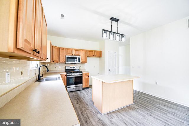 23 DUTCHESS CT, Southampton, NJ 08088