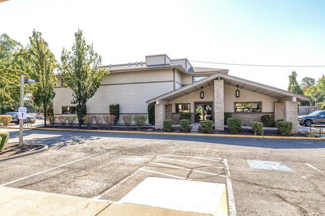 717 Murphy Road, Medford, OR 97504