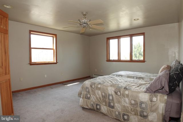164 PICKETTS DR, Sunbury, PA 17801