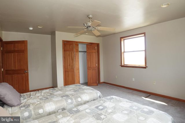 164 PICKETTS DR, Sunbury, PA 17801