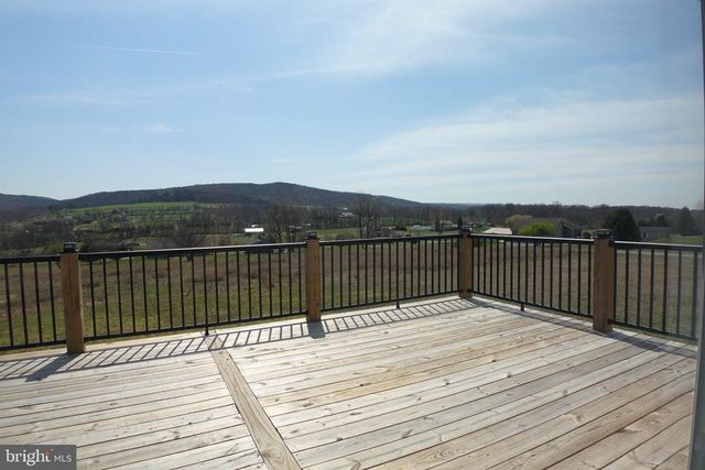 164 PICKETTS DR, Sunbury, PA 17801
