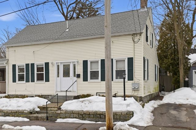 39 Cross St, Quincy, MA 02169
