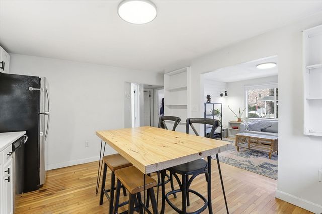 39 Cross St, Quincy, MA 02169