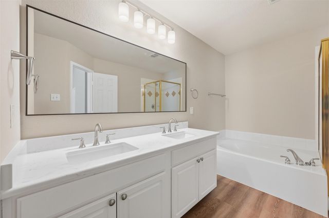 3045 Meadowbrook Drive, Grand Prairie, TX 75052