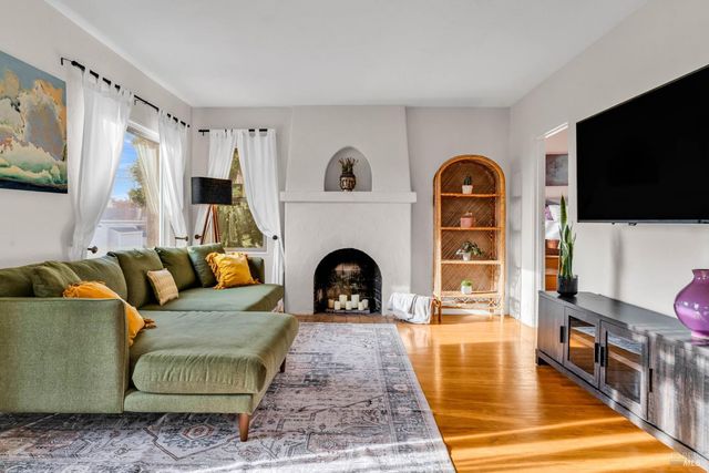 8 Santa Paula Way, Vallejo, CA 94590