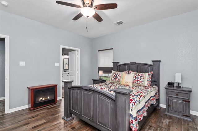 297 Hilltop Road, Crockett, TX 75835