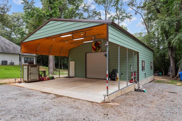 297 Hilltop Road, Crockett, TX 75835