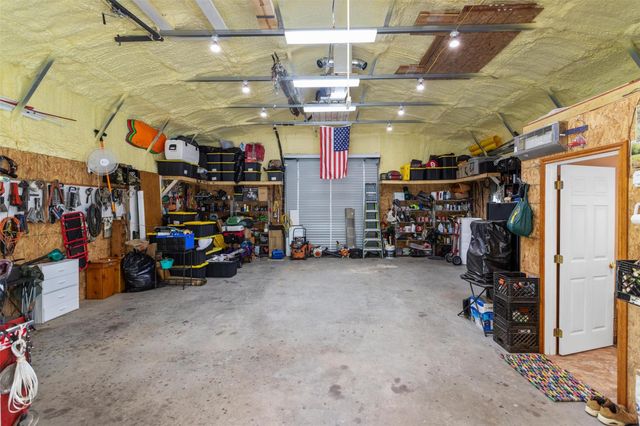 297 Hilltop Road, Crockett, TX 75835