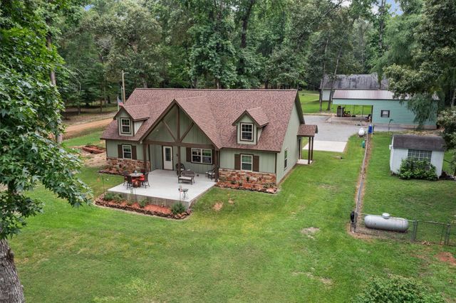 297 Hilltop Road, Crockett, TX 75835