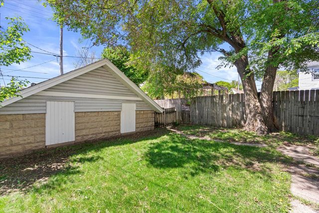 2321 W Mitchell STREET #2323, Milwaukee, WI 53204