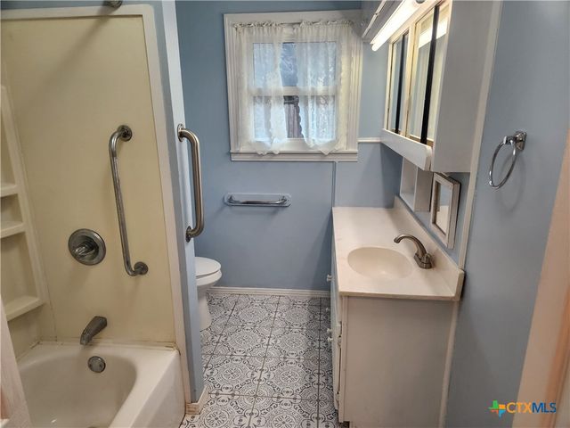 2312 N 13th Street, Temple, TX 76501