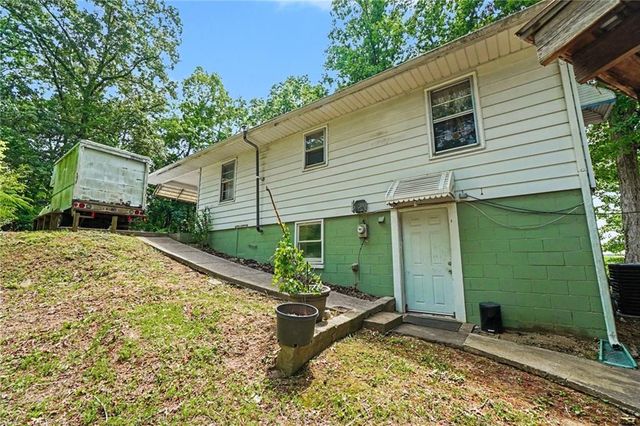3944 Fairburn Road, Douglasville, GA 30135
