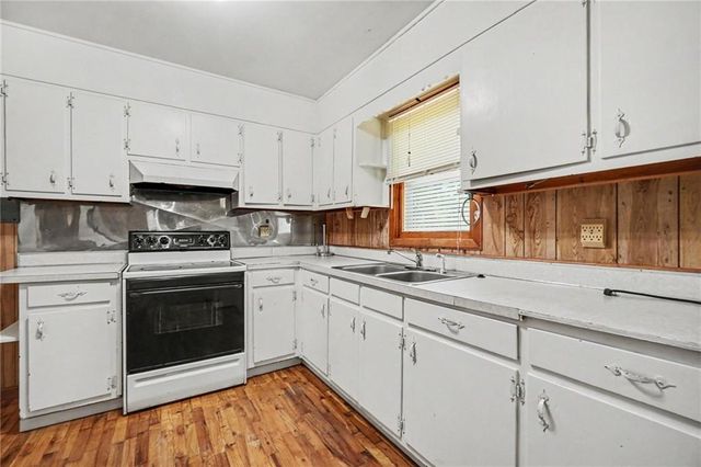 3944 Fairburn Road, Douglasville, GA 30135