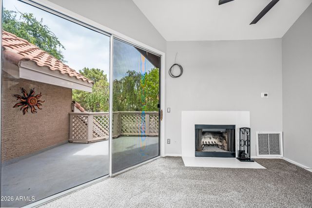 1633 E LAKESIDE Drive 165, Gilbert, AZ 85234
