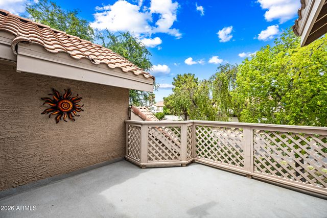 1633 E LAKESIDE Drive 165, Gilbert, AZ 85234