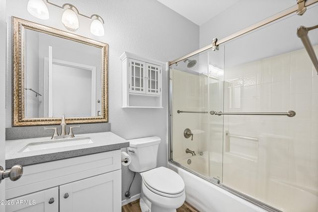 1633 E LAKESIDE Drive 165, Gilbert, AZ 85234