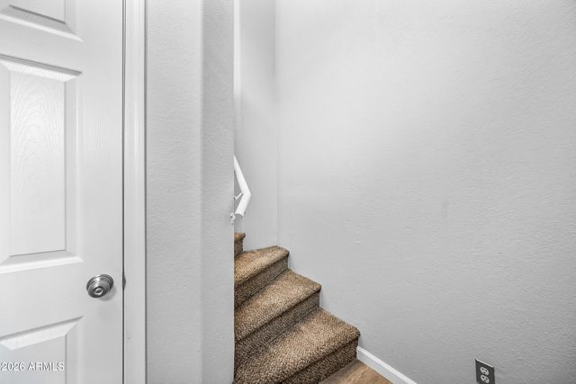 1633 E LAKESIDE Drive 165, Gilbert, AZ 85234